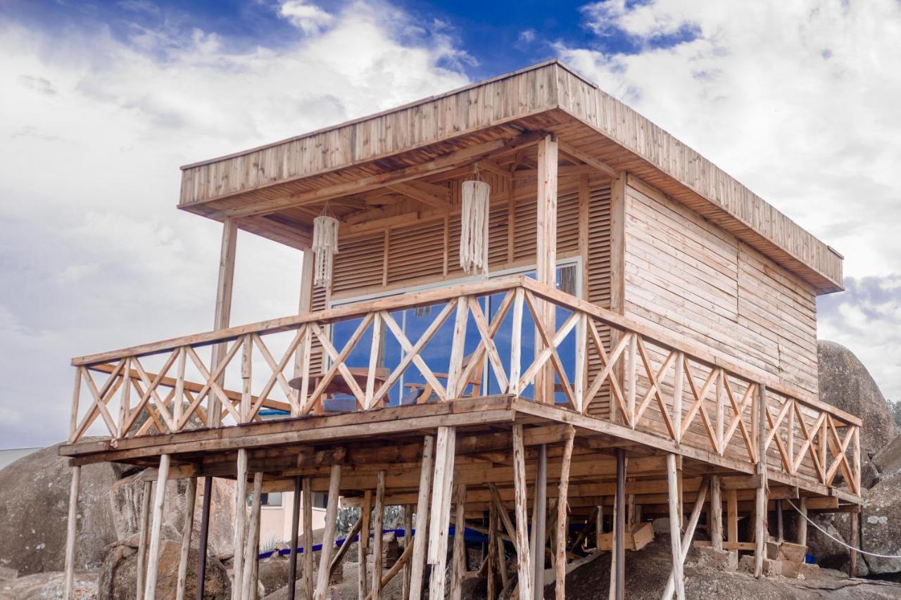 Single Cabin With Lake View ムワンザ エクステリア 写真