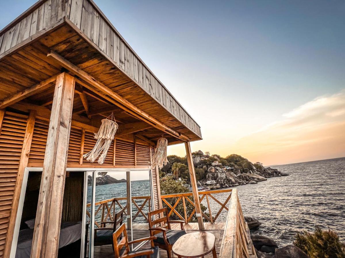 Single Cabin With Lake View ムワンザ エクステリア 写真