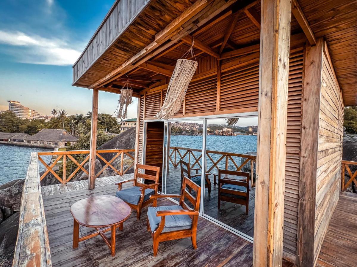Single Cabin With Lake View ムワンザ エクステリア 写真